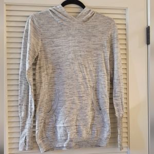 Akini- Grey Pullover Long-Sleeve Hoodie Sweater Top W Front Pocket & Thumb Holes